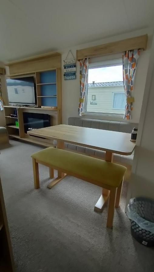 3 Bedroom Stylish Caravan - Vans With Business Sign Not Allowed Port Seton Exterior photo